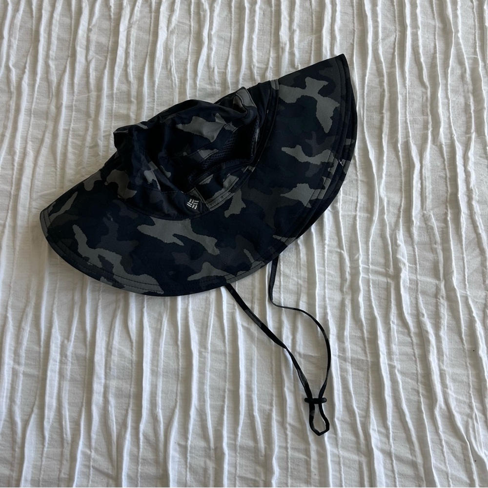 Columbia - Black Camouflage Bucket Hat
